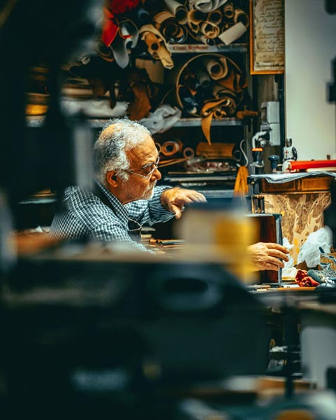 Why Is Preserving Traditional Craftsmanship Vital in the Digital Age? Balancing Heritage and Innovation